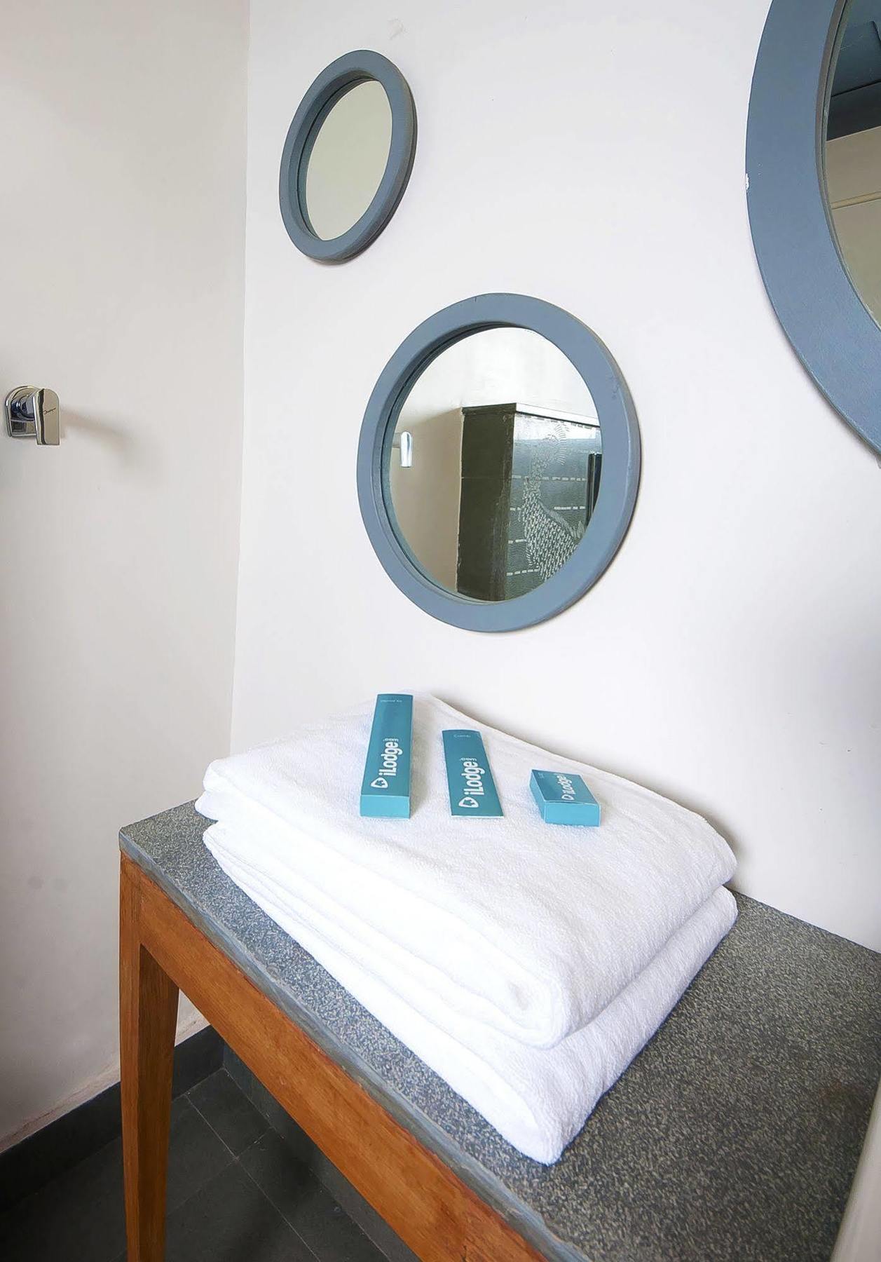 Bloom Boutique L Signature Towers Gurgaon Ngoại thất bức ảnh